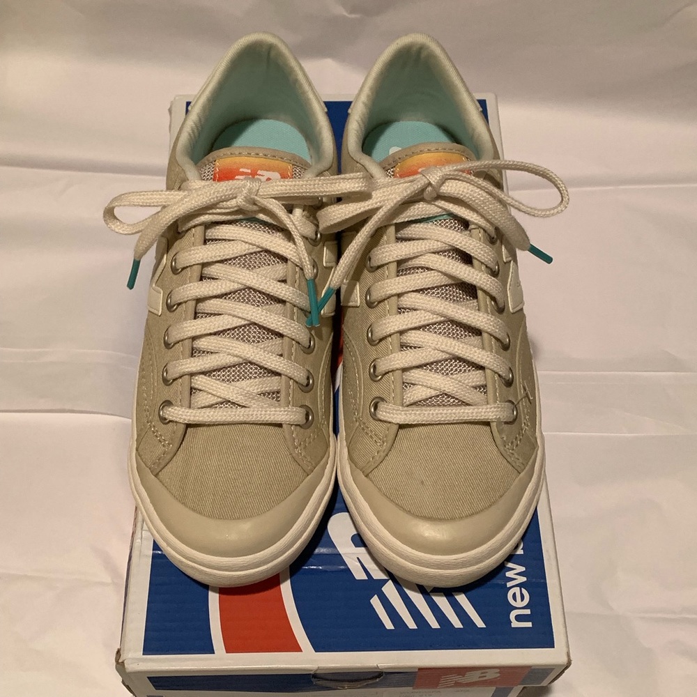 NB Women's ProCourt Cruisin' Canvas Sneakers